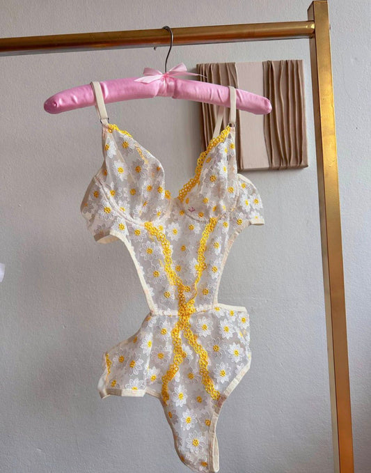 Jelesa JLS-BS316 Kadın Dantelli Bodysuit Ekru